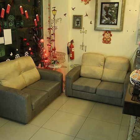 Putra One Avenue Hotel Seri Kembangan Extérieur photo