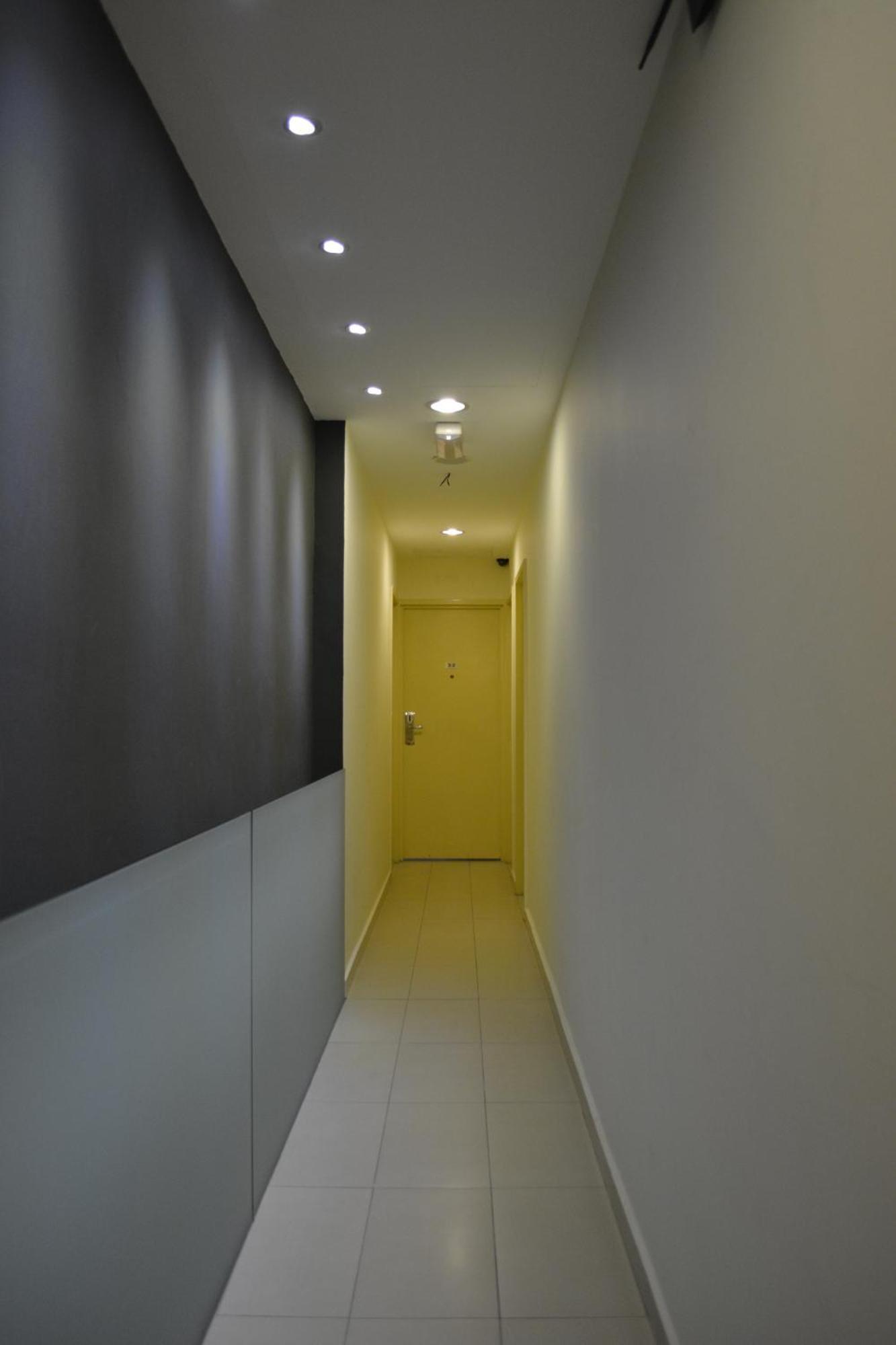 Putra One Avenue Hotel Seri Kembangan Extérieur photo