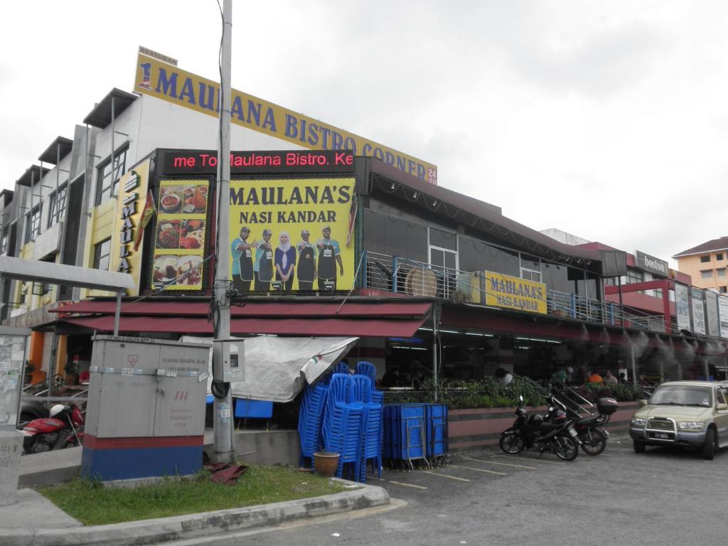 Putra One Avenue Hotel Seri Kembangan Extérieur photo