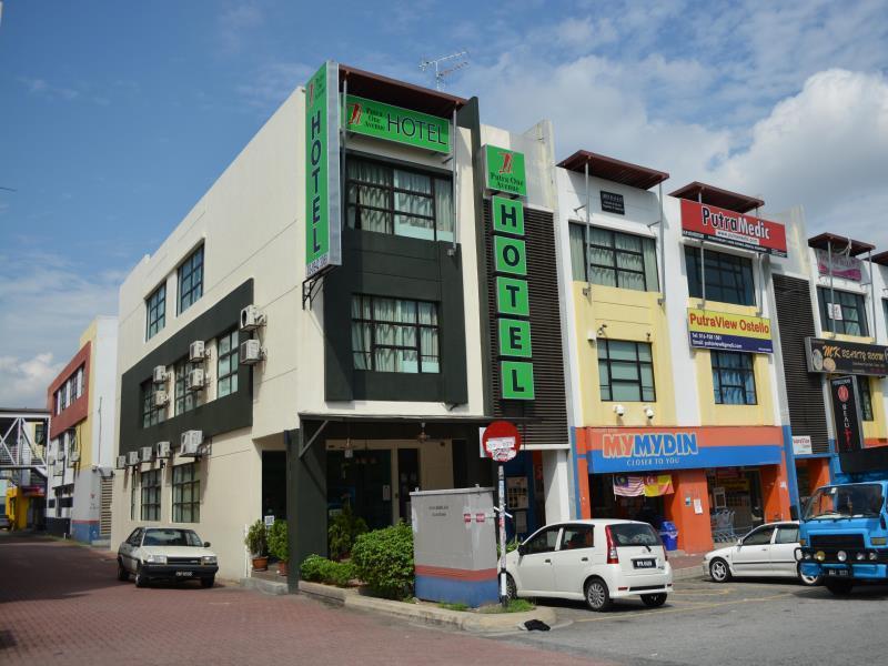 Putra One Avenue Hotel Seri Kembangan Extérieur photo