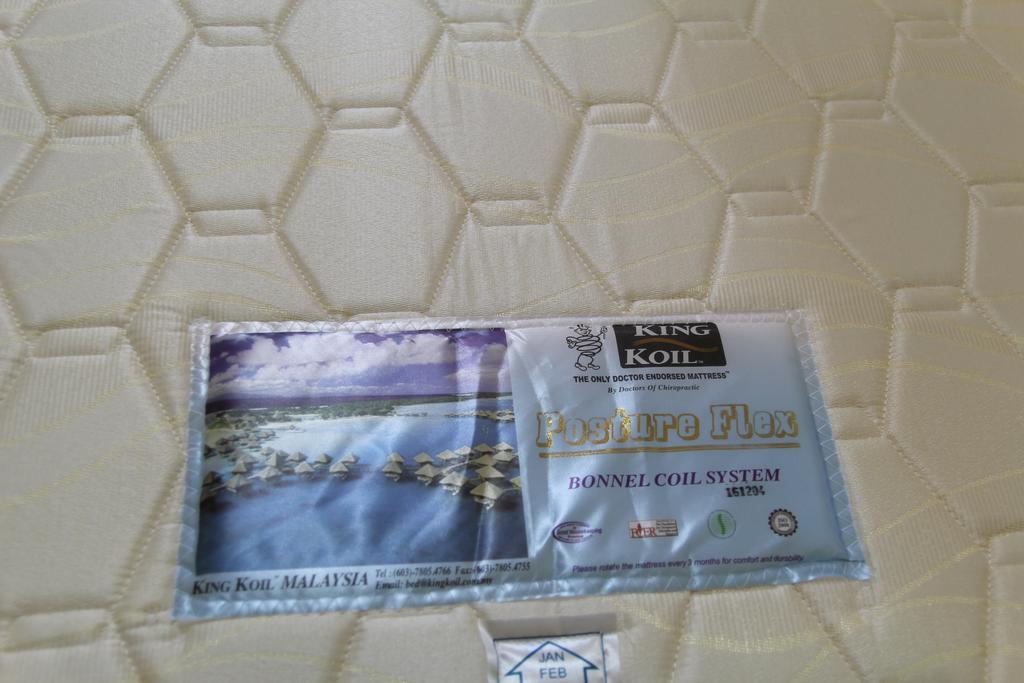 Putra One Avenue Hotel Seri Kembangan Extérieur photo