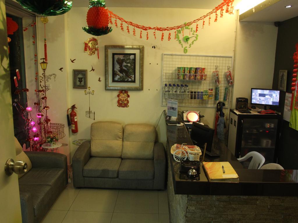 Putra One Avenue Hotel Seri Kembangan Extérieur photo